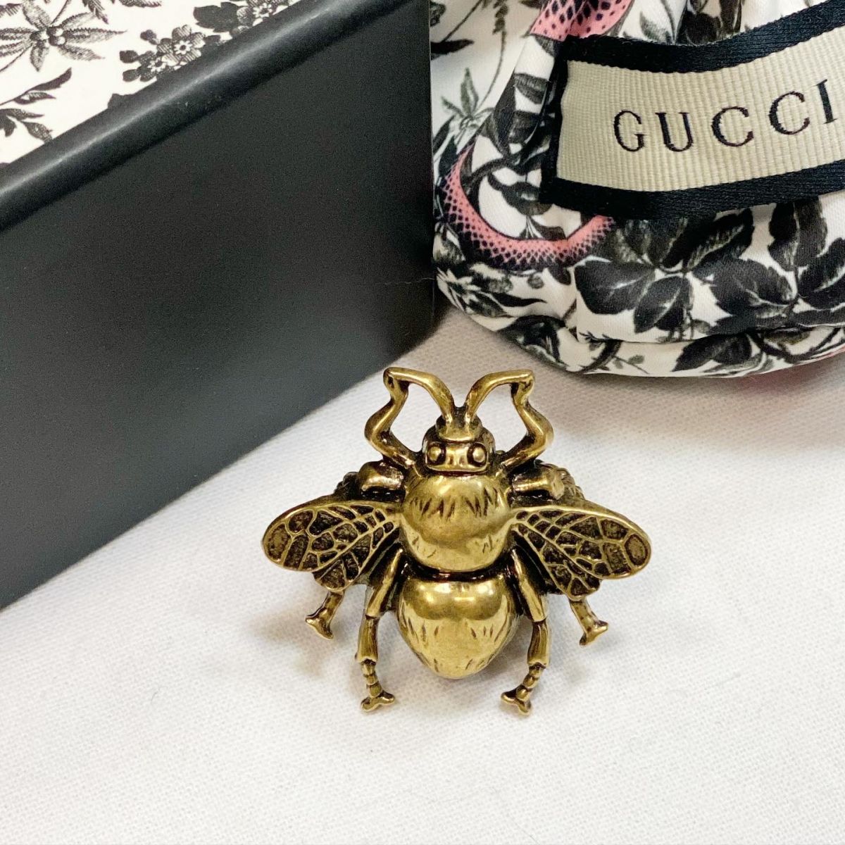 Кольцо Gucci цена 18 463 руб 