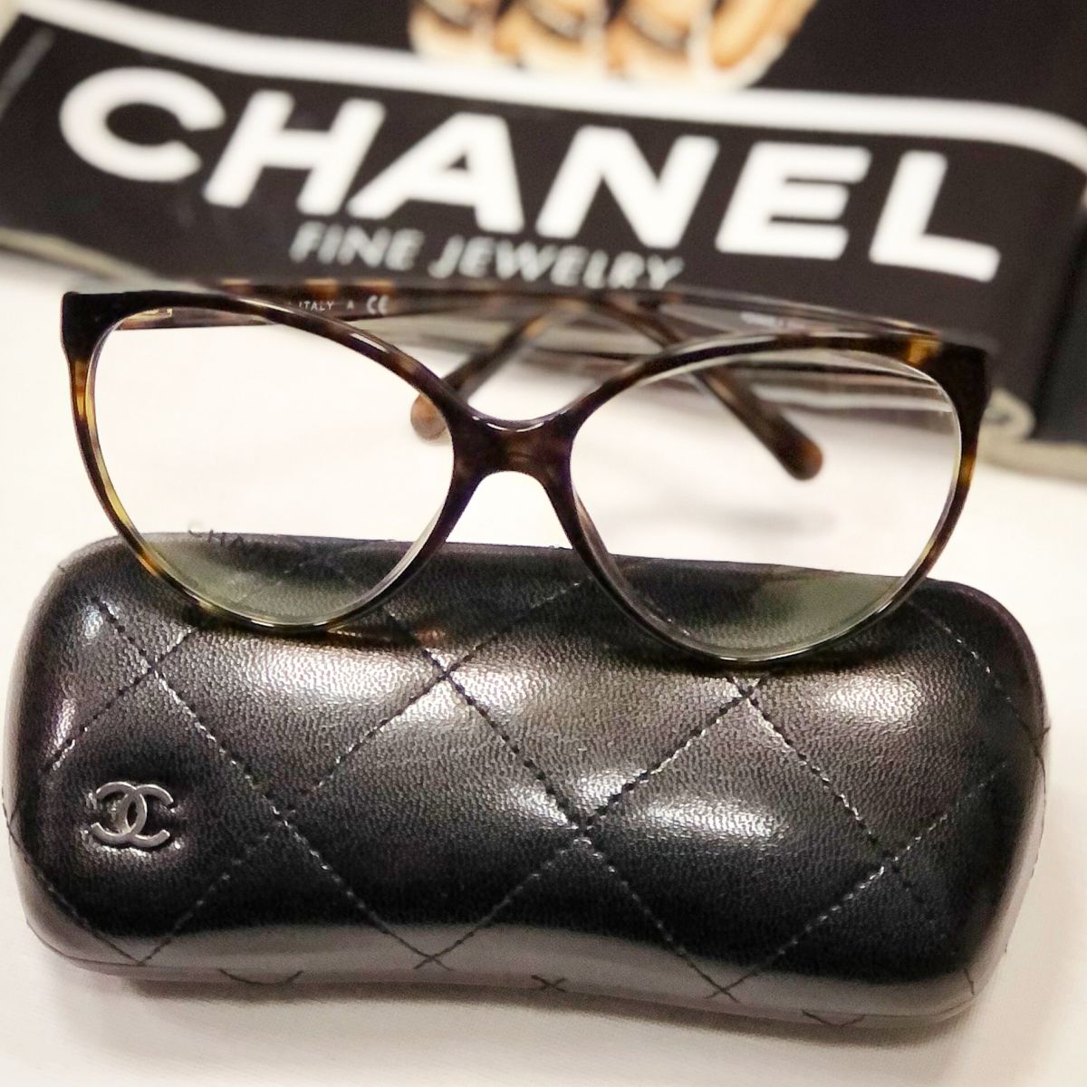 Очки Chanel  цена 15 385 руб 