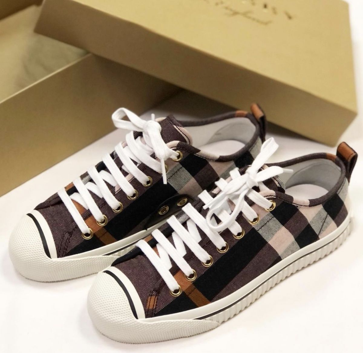 Кеды BURBERRY размер 36 цена 10 770 руб 