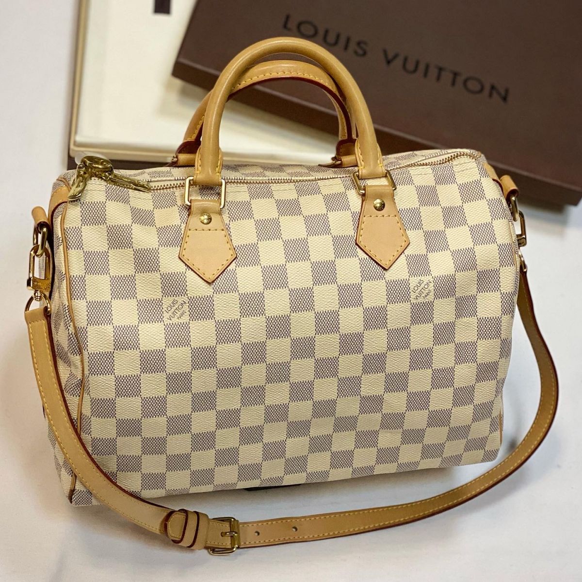 Сумка Louis Vuitton  размер 30/22 цена 30 770 руб 