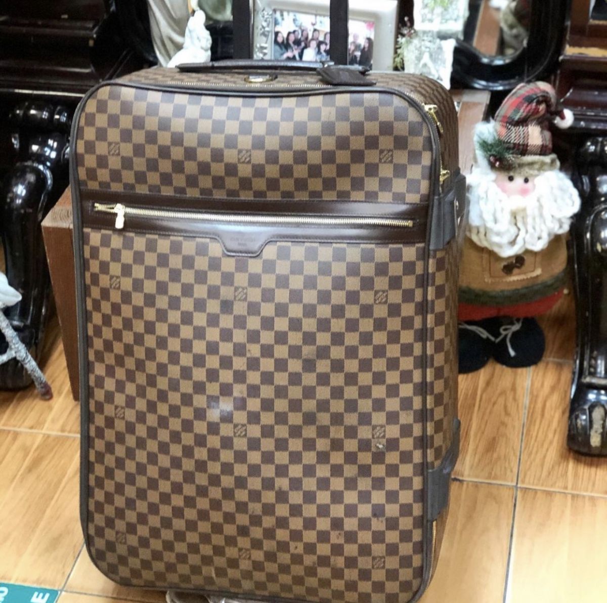 Чемодан Louis Vuitton цена 43 078 руб 