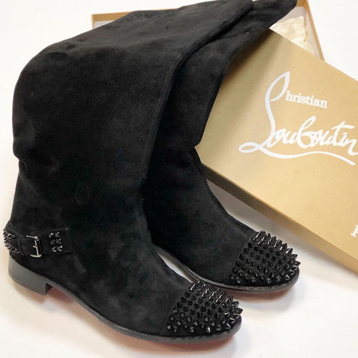 Сапоги Louboutin  размер 39.5 цена 15 385 руб 