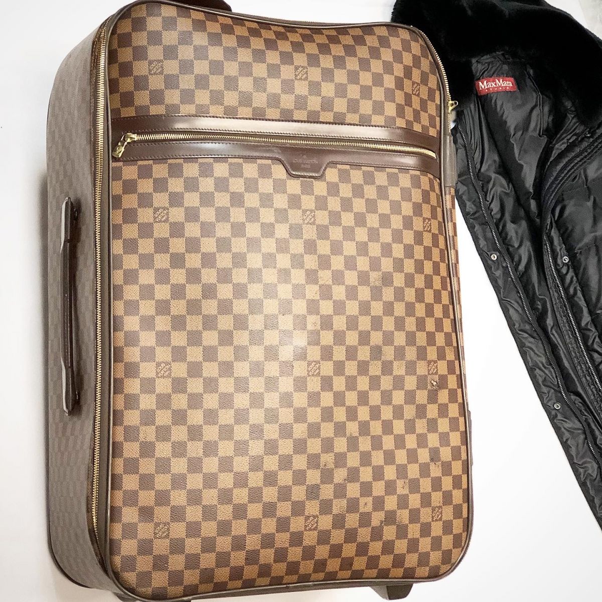 Чемодан LOUIS VUITTON размер 65/40 цена 