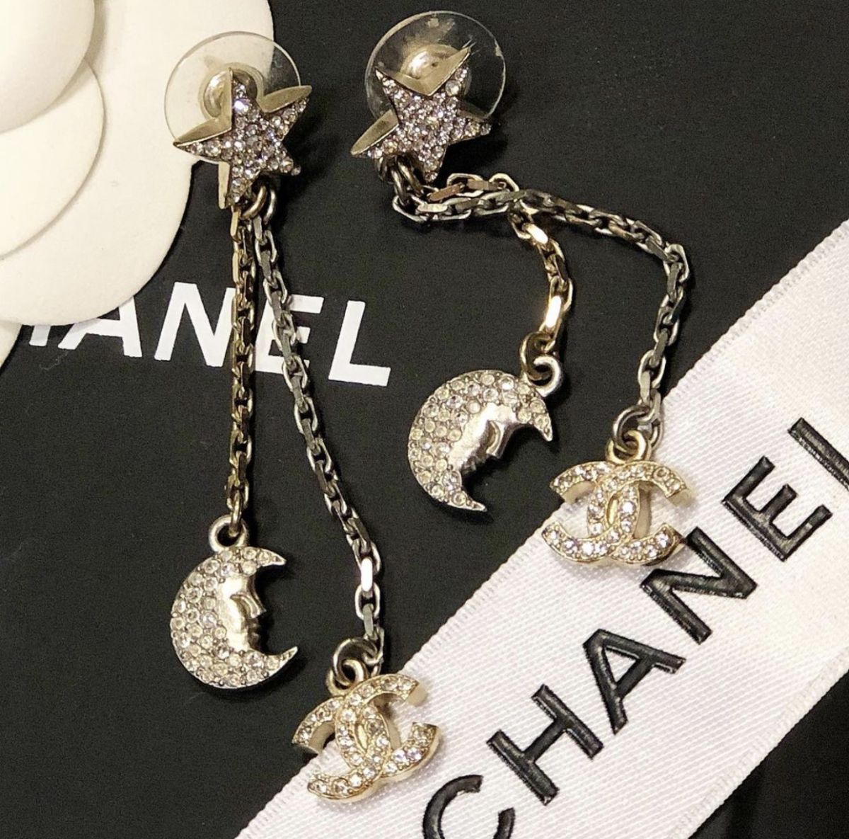 серьги Chanel цена 27 693 руб 