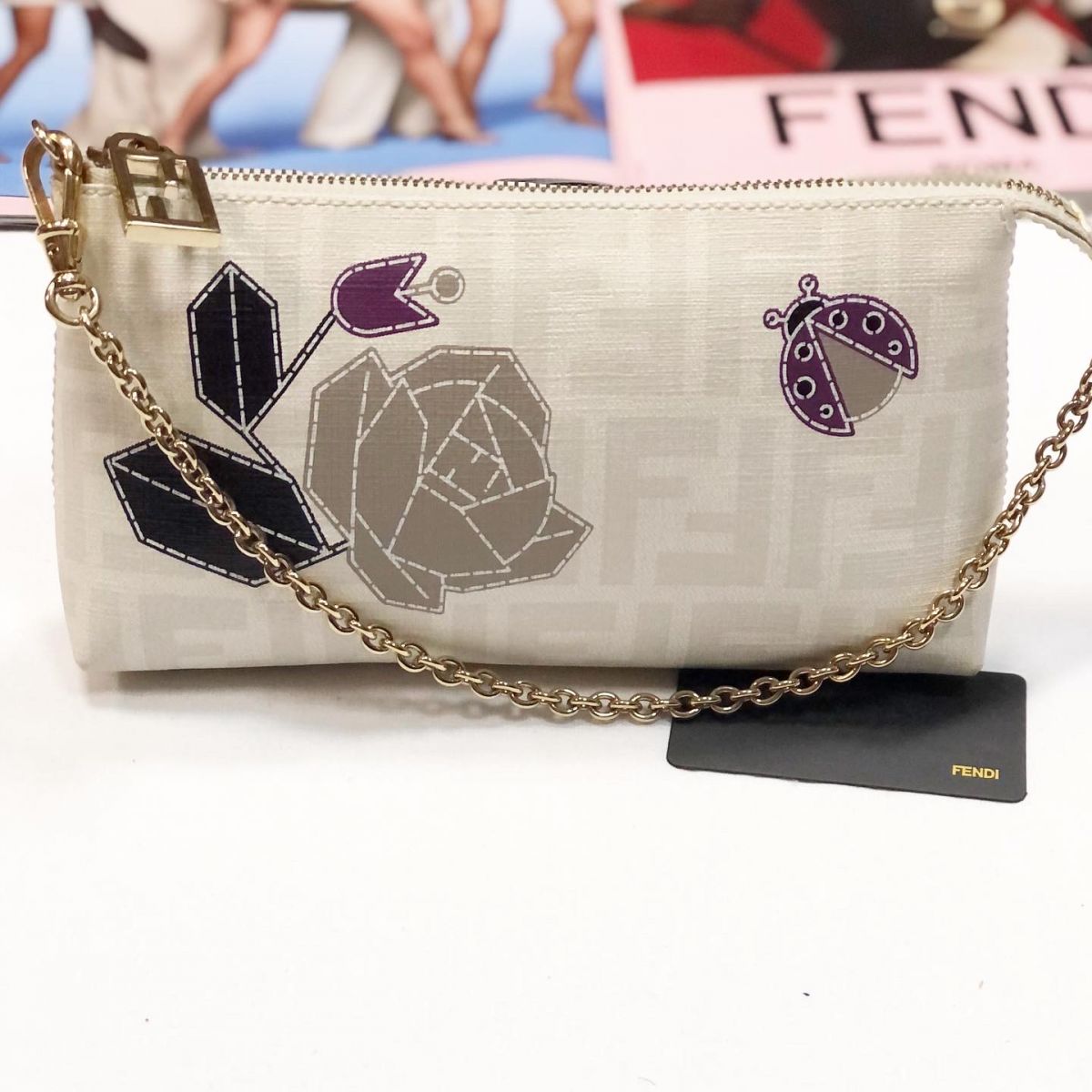 Сумочка Fendi размер 12/20 цена 15 385 руб /карточка/ 