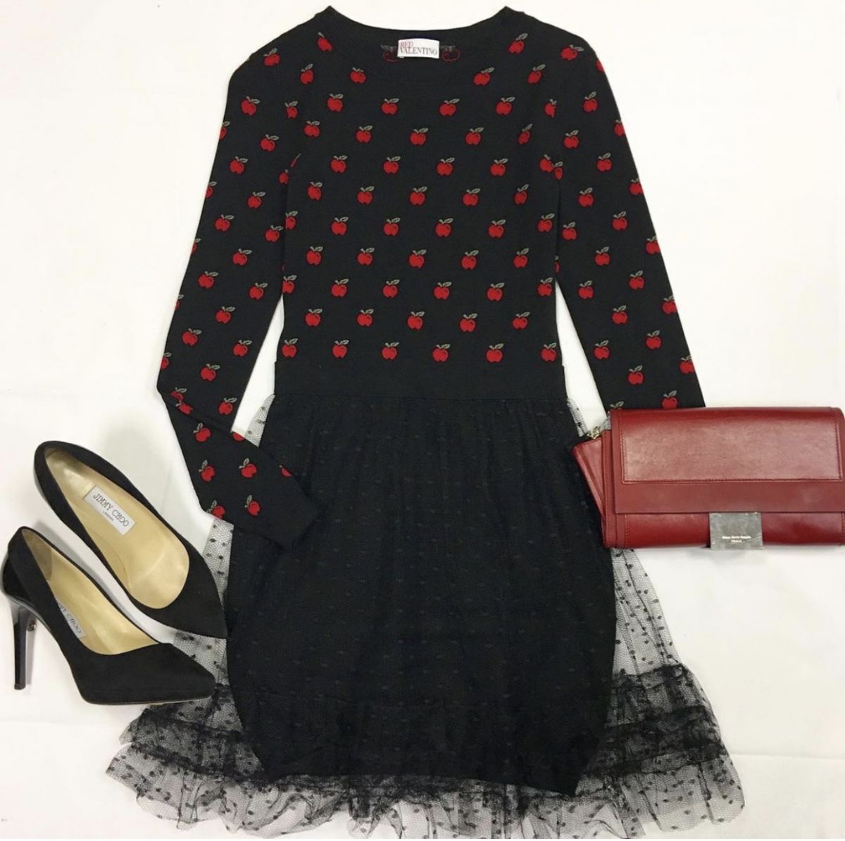 Платье Red Valentino размер xs цена 4 616 рубТуфли Jimmy Choo размер 37 цена 10 770 рубКлатч Maison Martian Margiela 