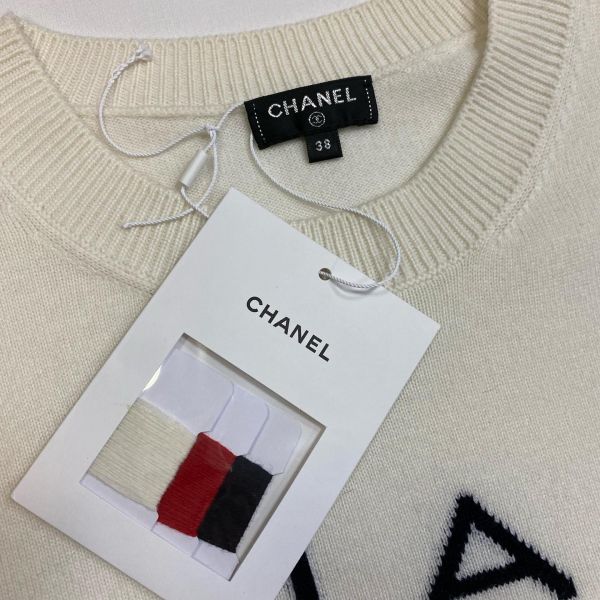 Свитер Chanel 