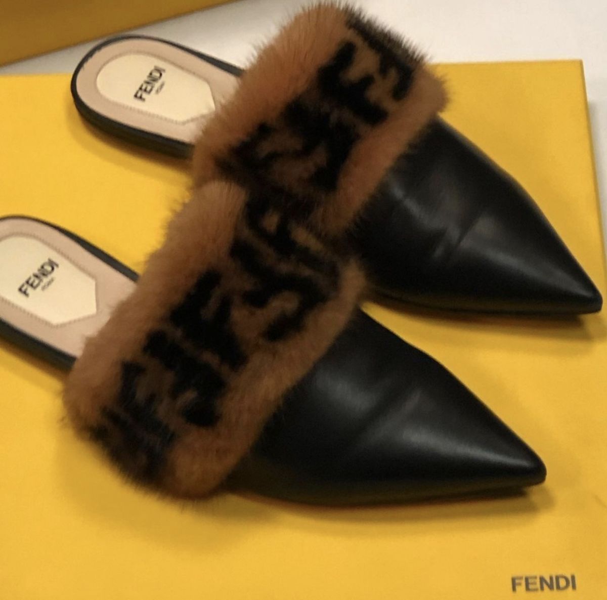 Мюли Fendi размер 40.5 цена 18 462 руб