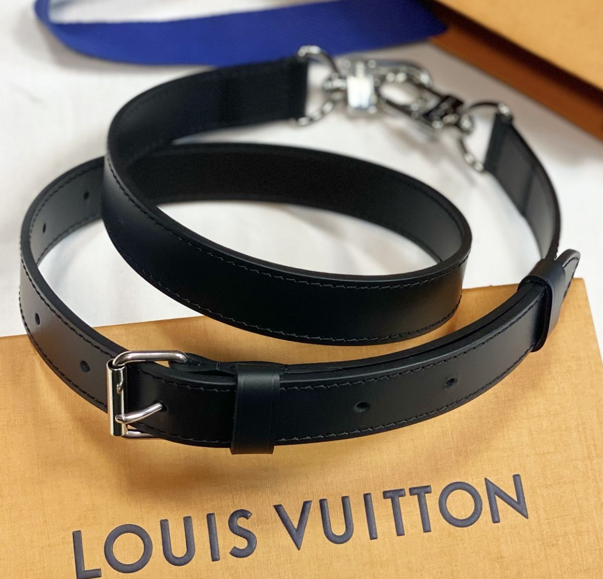 Ремень для сумки Louis Vuitton цена 26 155 руб 