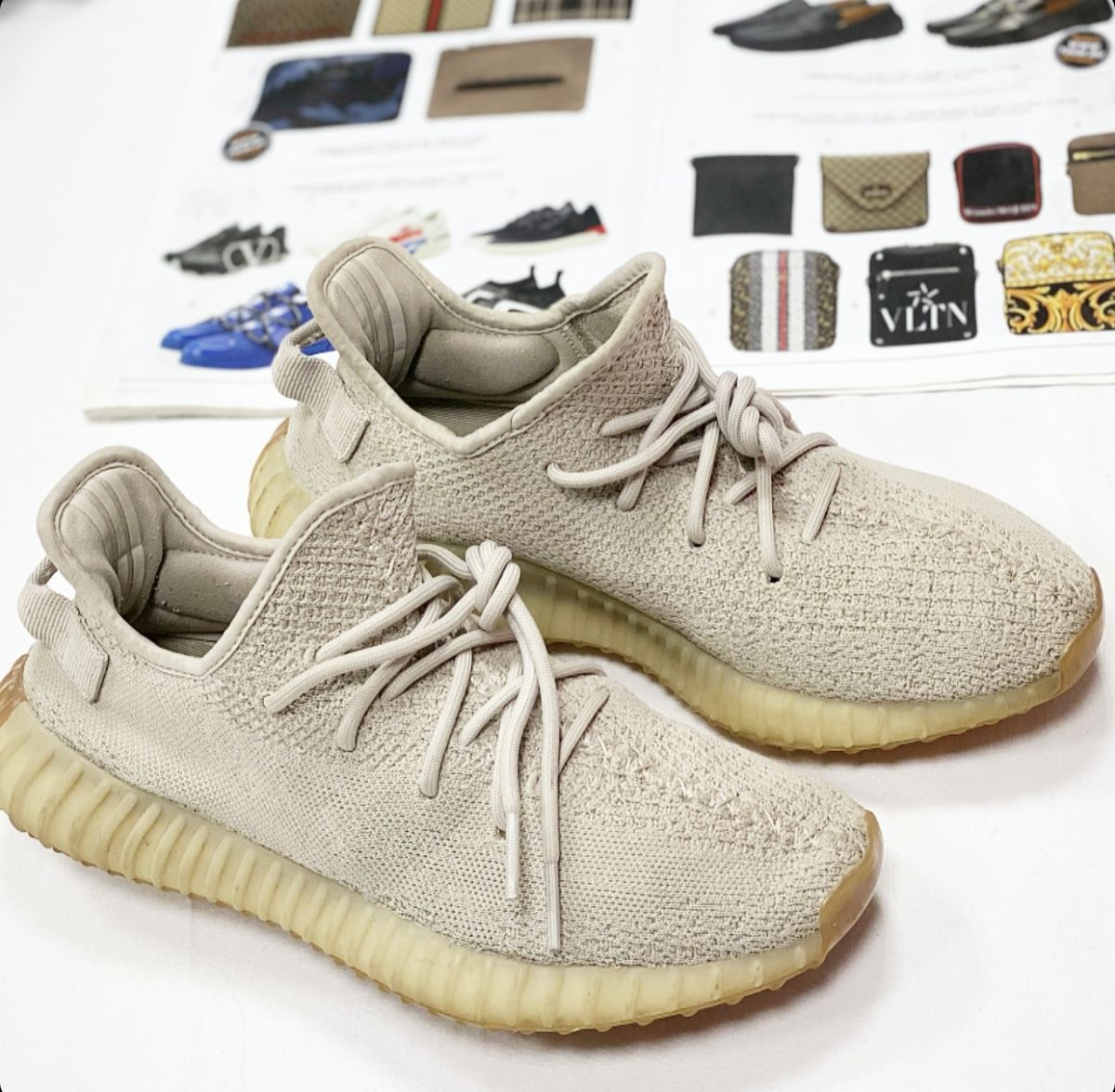 Кеды Adidas Yeezy размер 42.5 цена 15 385 руб 