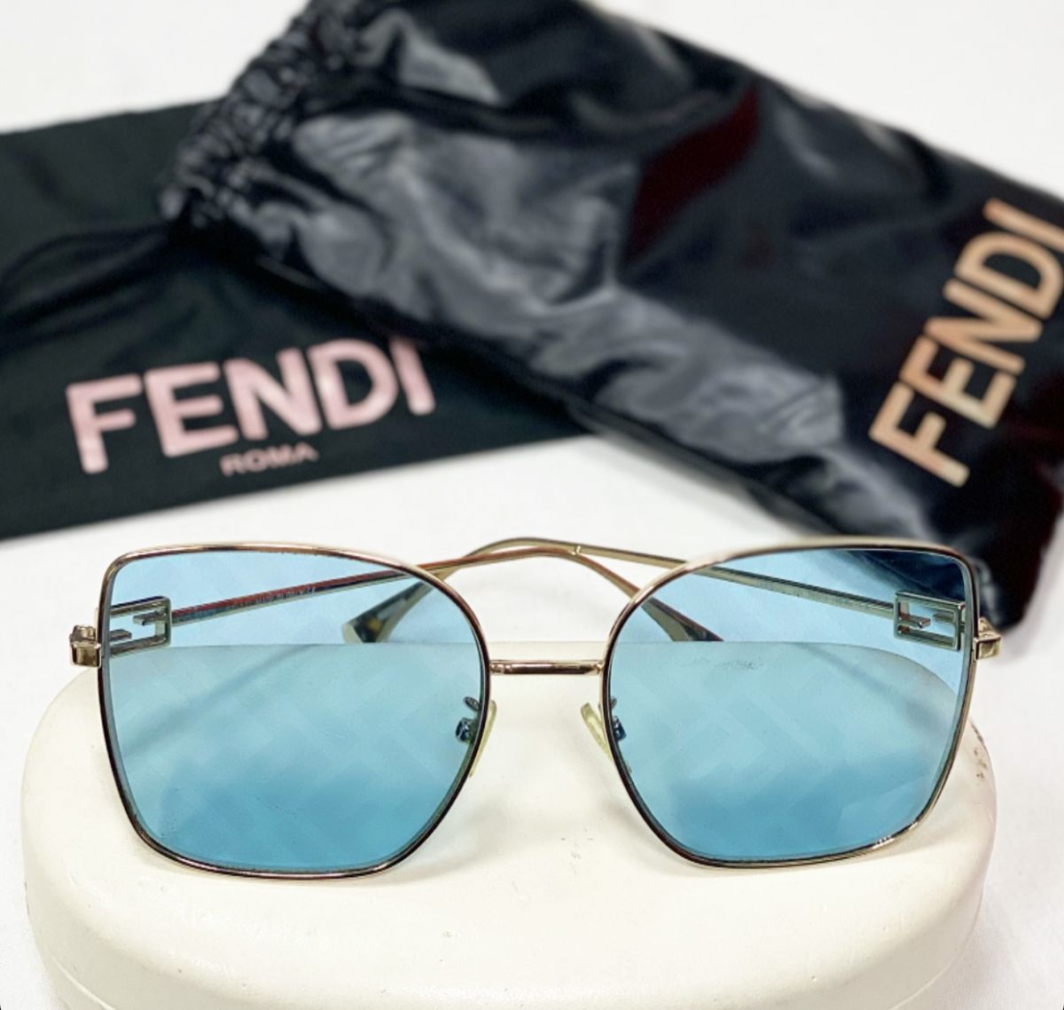 Очки Fendi цена 18 463 руб 