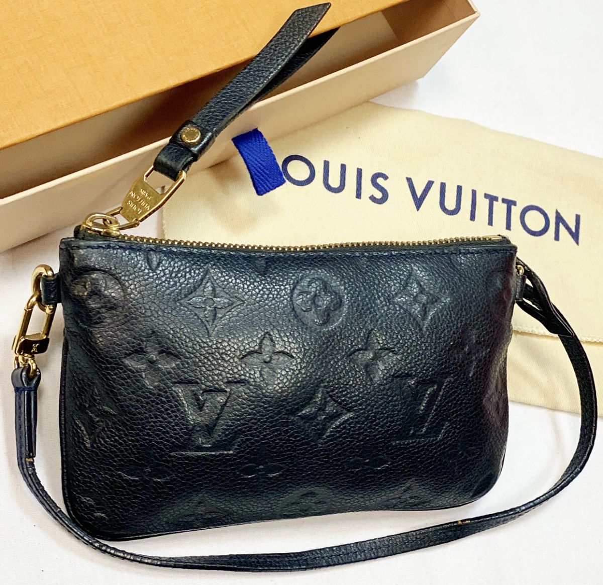 Сумочка Louis Vuitton размер 18/12 цена 15 385 руб 