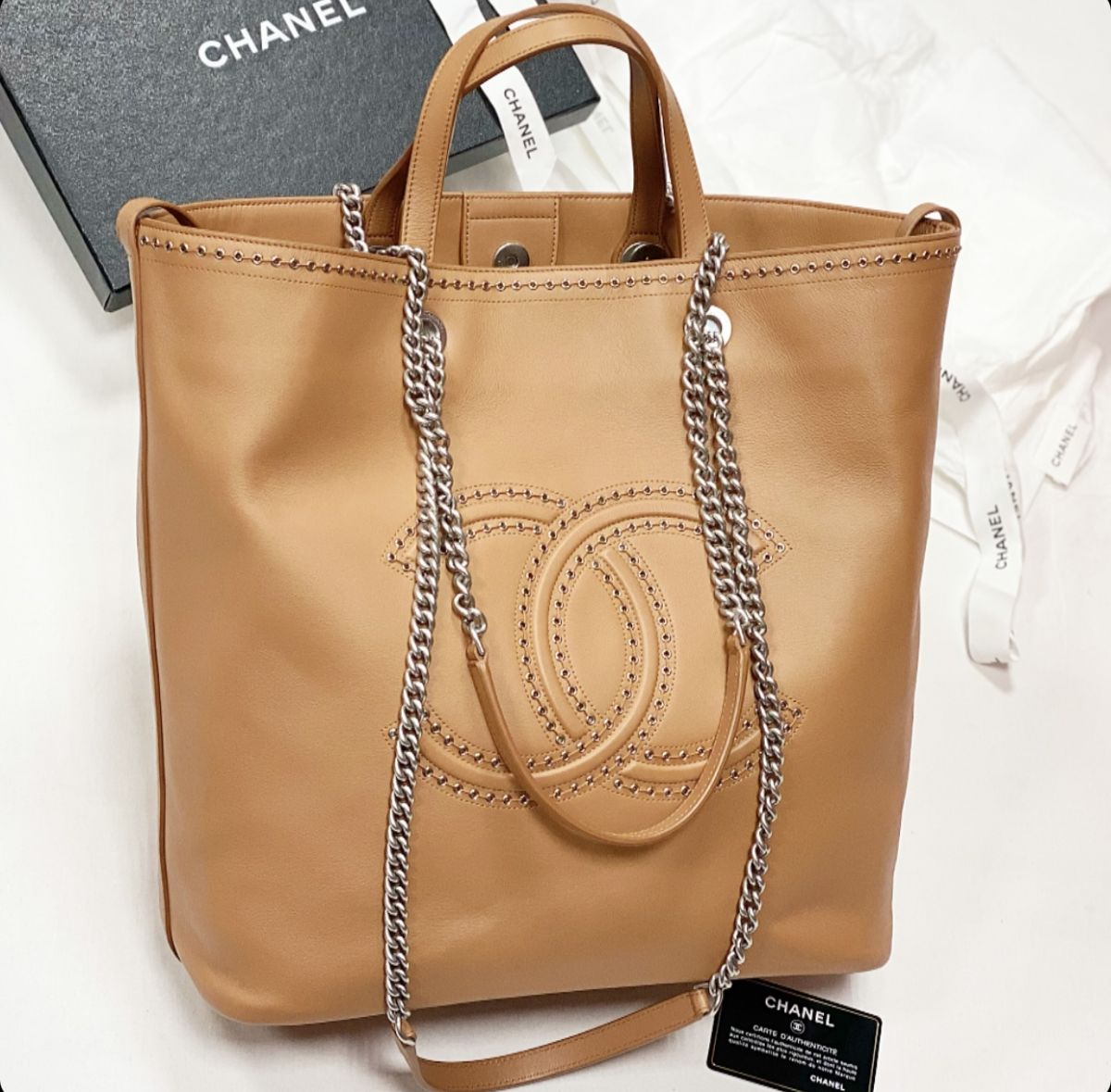 Сумка Chanel размер 35/35 цена 384 625 руб / карточка / 