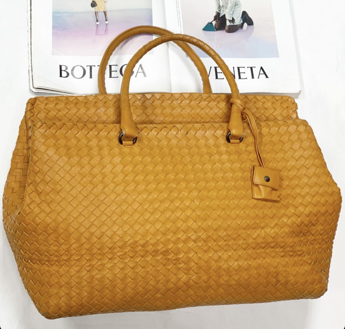 Сумка Bottega Veneta размер 40/25 цена 76 925 руб 