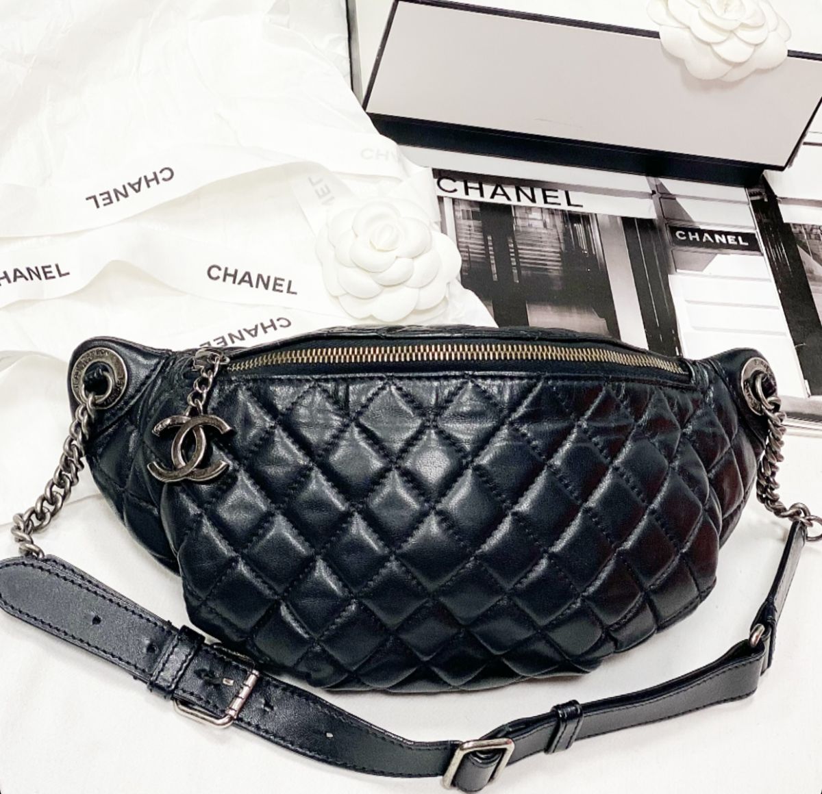 Сумка на пояс Chanel размер 25/15 цена 169 232 руб 
