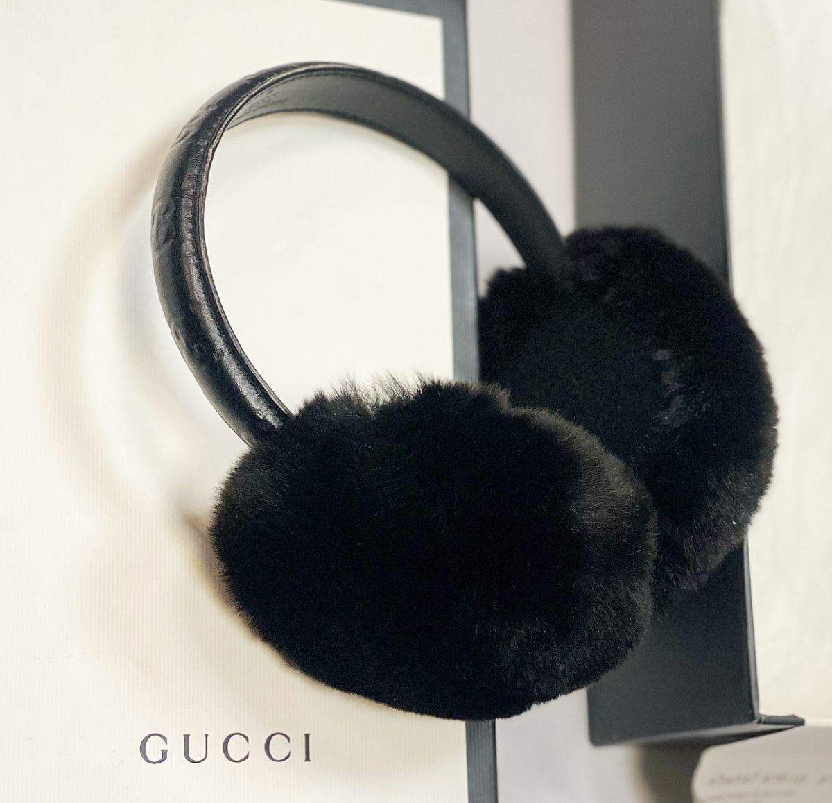 Наушники Gucci цена 7 693 руб 