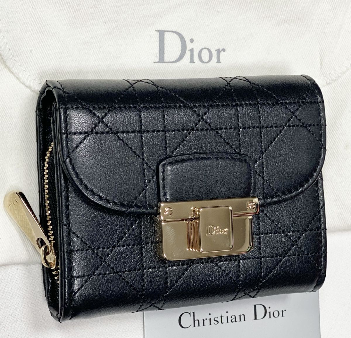 Кошелек Christian Dior цена 23 078 руб 