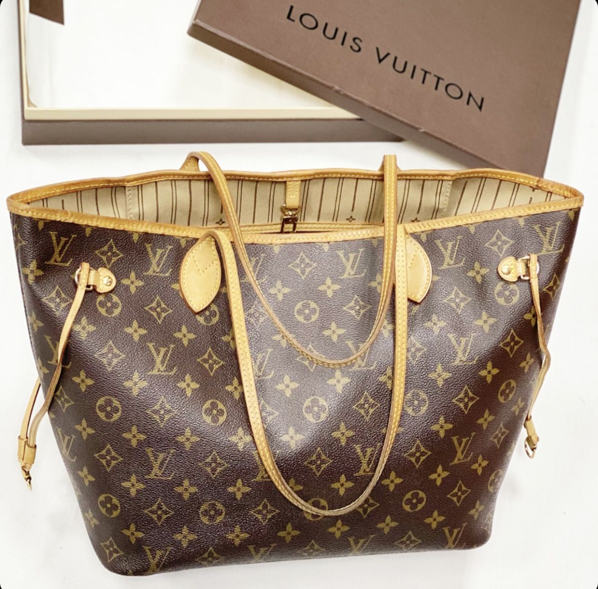 Сумка Louis Vuitton размер 35/30 цена 53 847 руб 