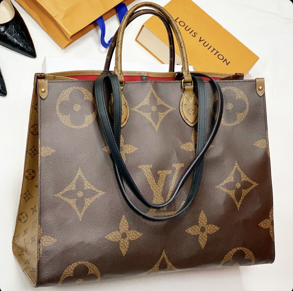 Сумка Louis Vuitton размер 40/30 цена 153 847 руб 