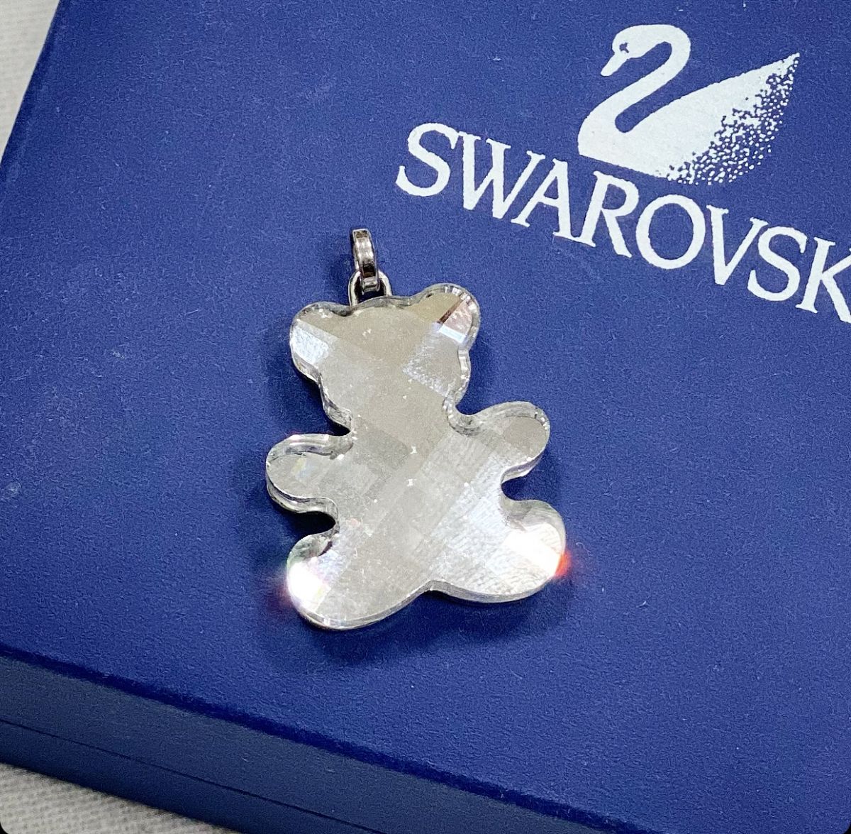 Кулон Swarovski цена 3 847 руб 