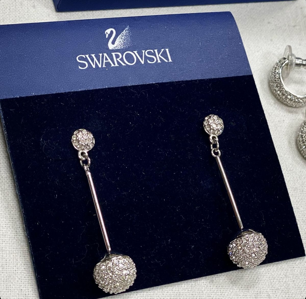 Серьги Swarovski цена 4 616 руб 