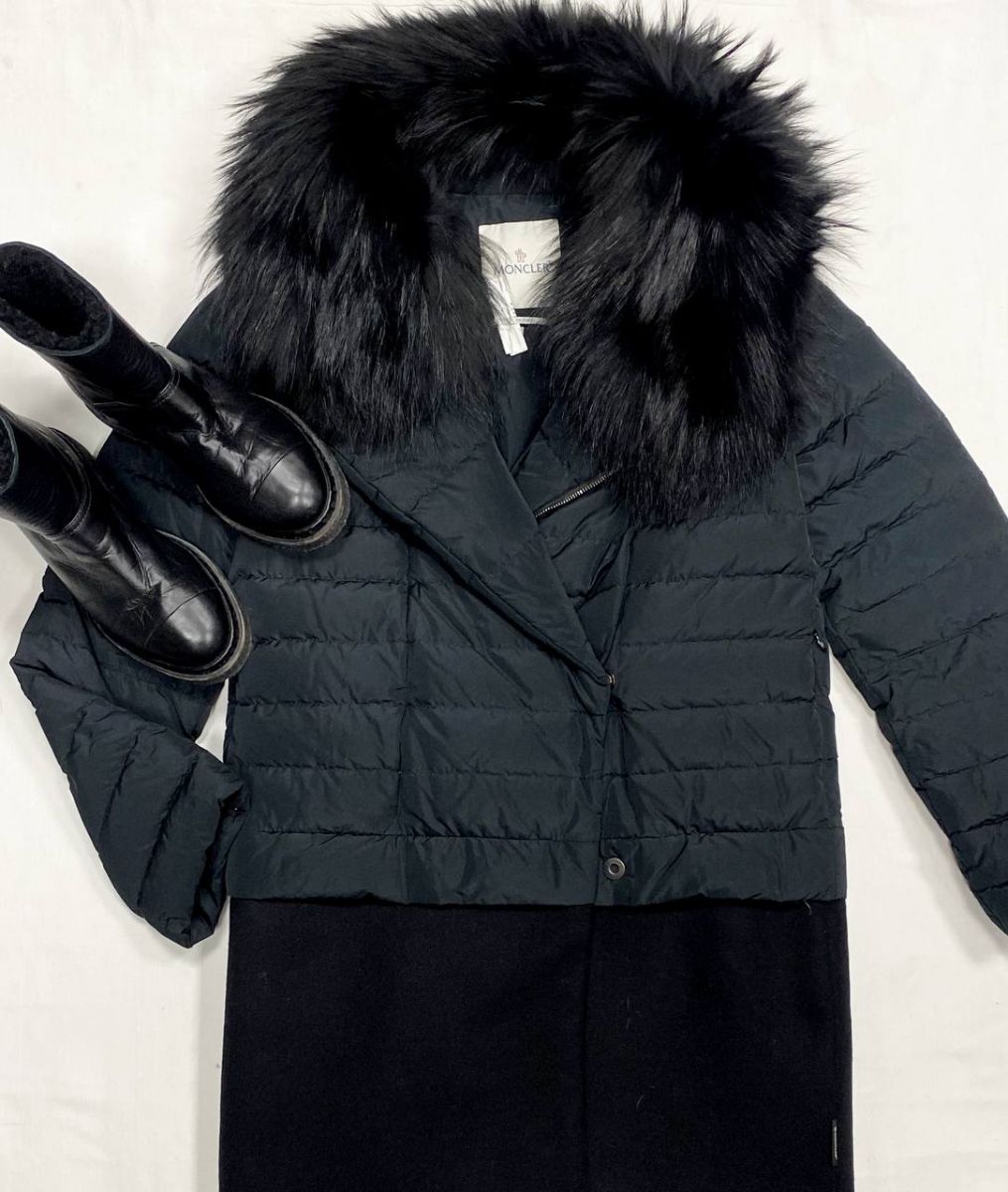 Пуховик Moncler размер 0 цена 15 385 руб
Ботинки Chanel размер 37.5 цена 46 155 руб