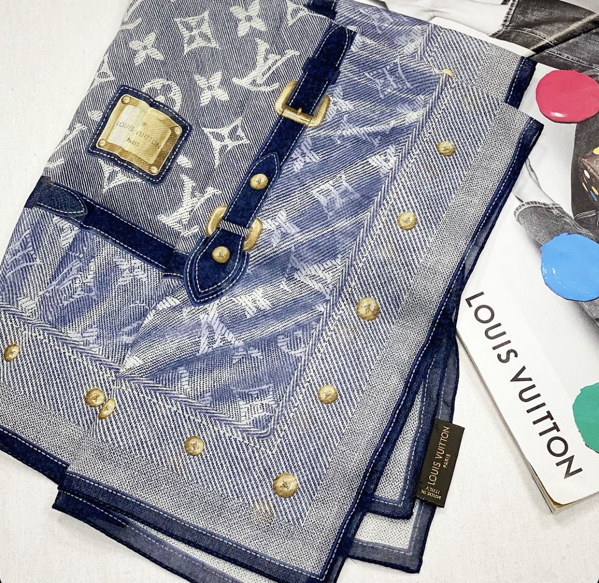 Платок Louis Vuitton размер 55 цена 7 693 руб 