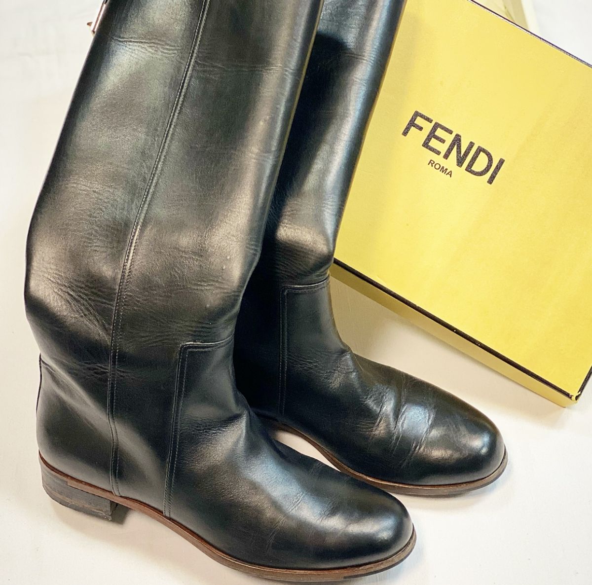 Сапоги Fendi размер 41 цена 12 308 руб 