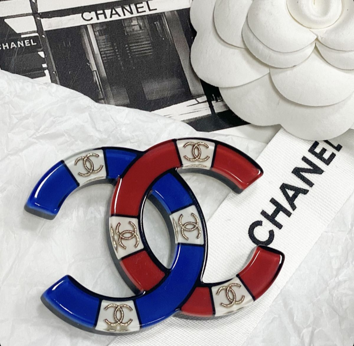 Брошка Chanel цена 61 540 руб 