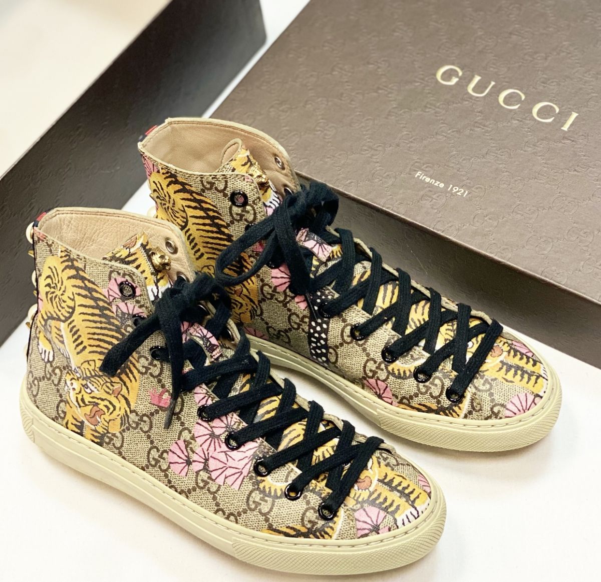 Кеды Gucci размер 35.5 цена 9 231 руб 