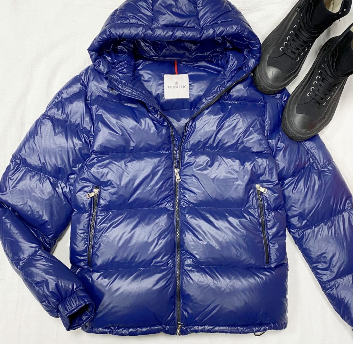 #mechtamen Пуховик Moncler размер 5 цена 38 463 руб 
Ботинки Jil Sander размер 43 цена 15 385 руб 