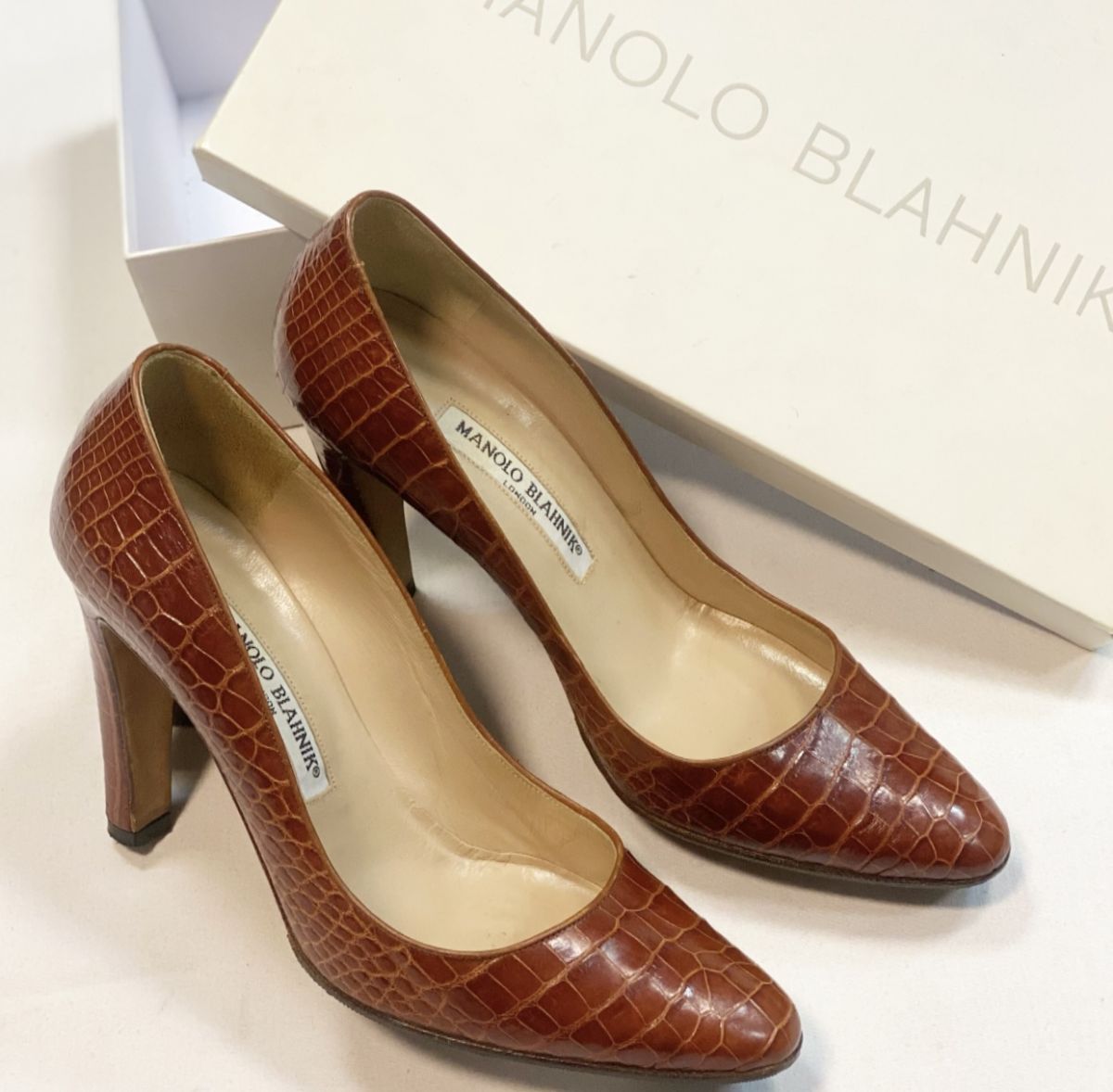 Туфли / крокодил / Manolo Blahnik размер 38 цена 38 463 руб 