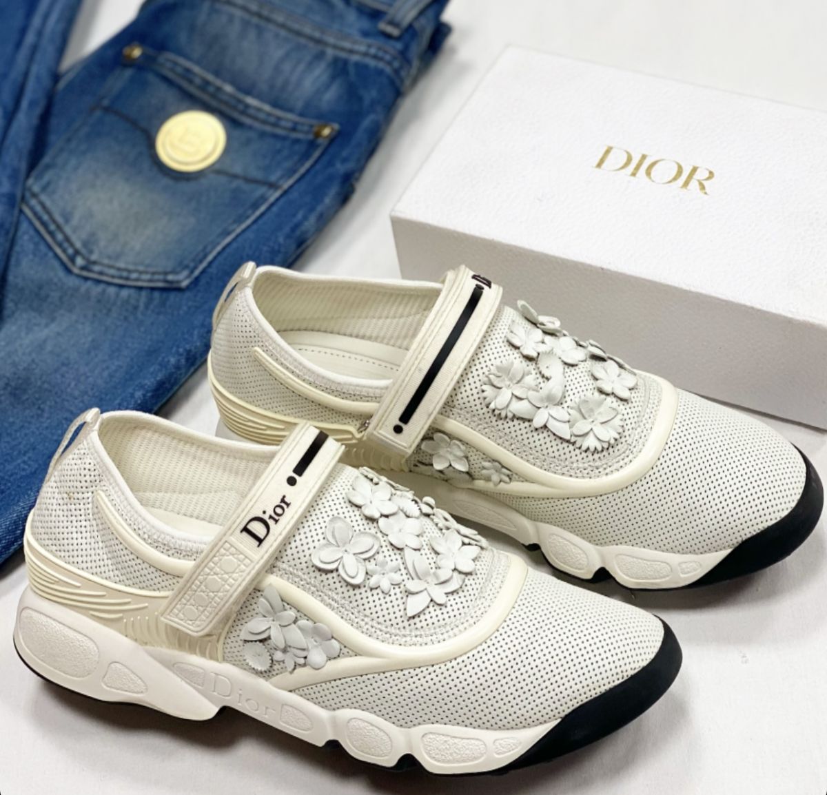 Кроссовки Dior размер 39.5 цена 15 385 руб 