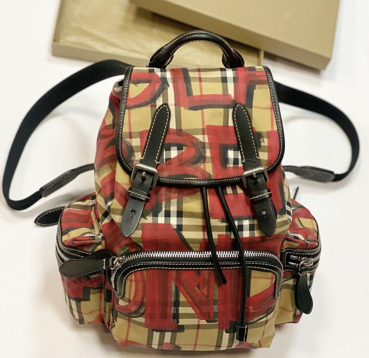  Рюкзак Burberry размер 20/35 цена 23 078 руб 