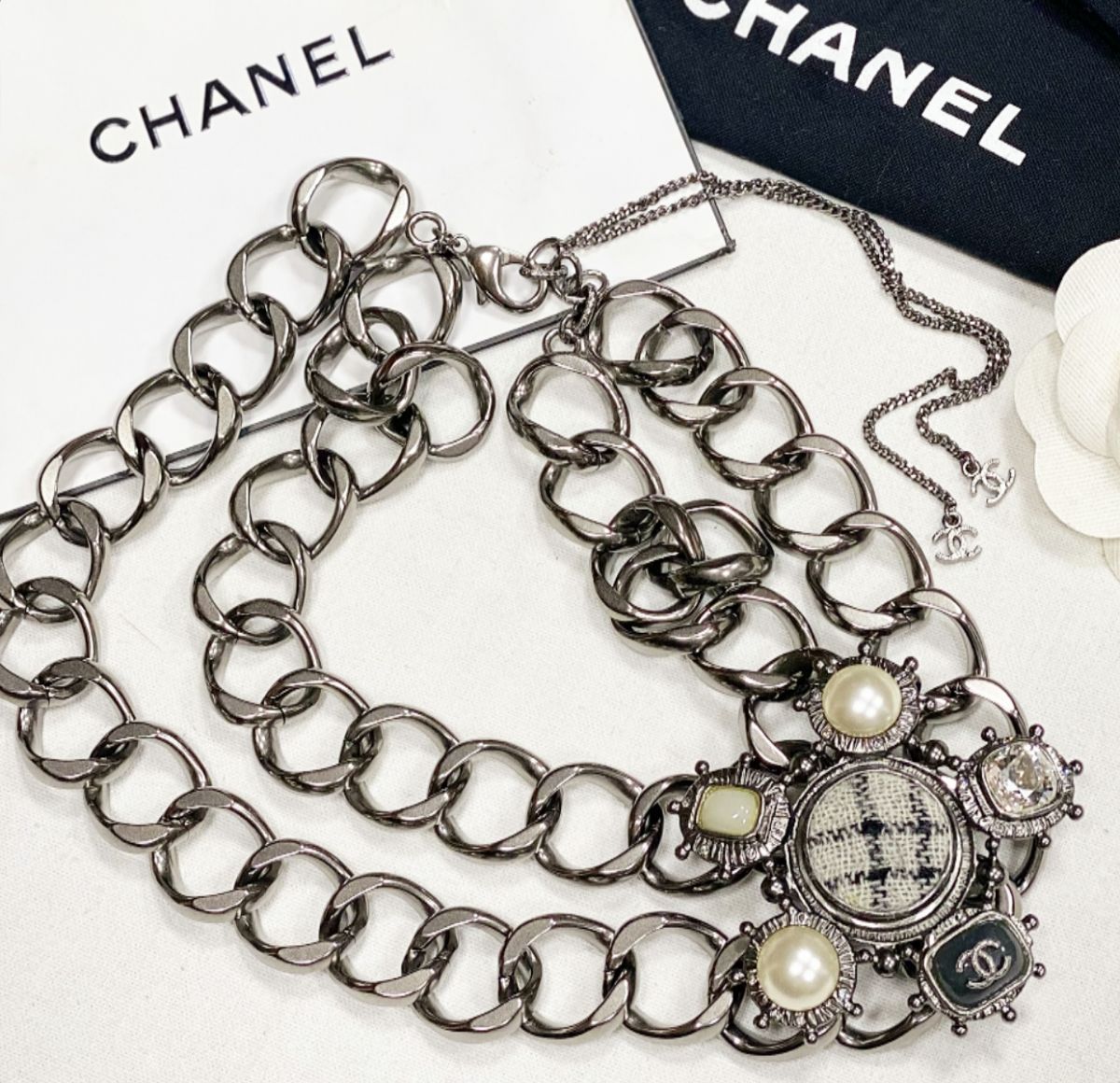 Колье Chanel цена 76 925 руб 