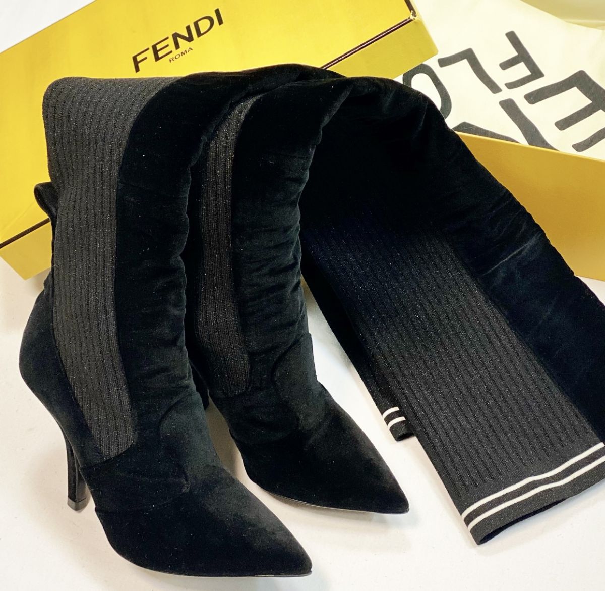 Ботфорты Fendi размер 36 цена 30 770 руб 