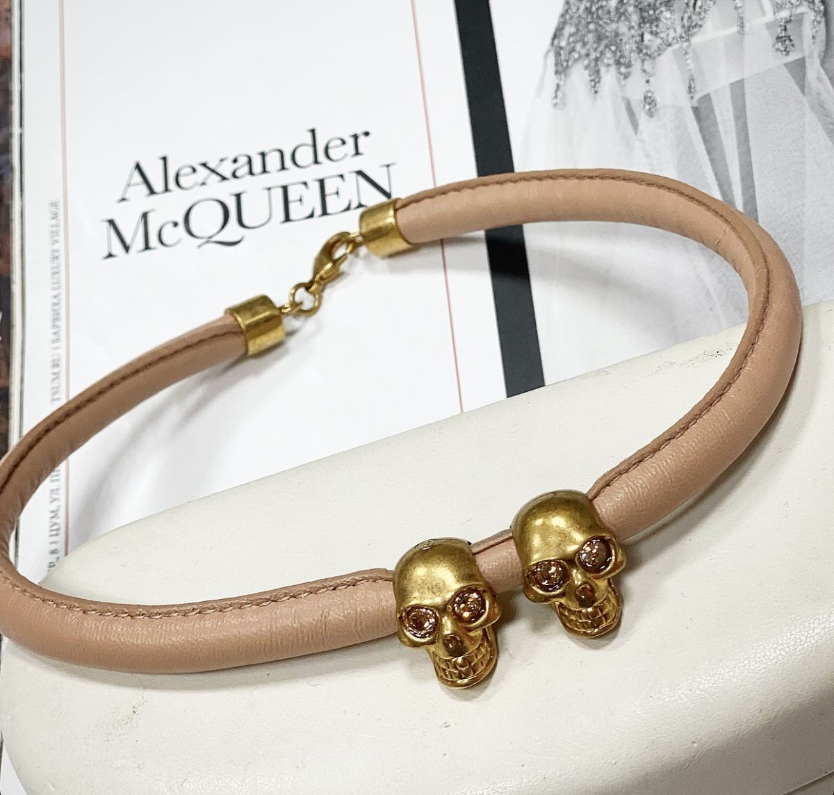 Alexander McQueen 4 616