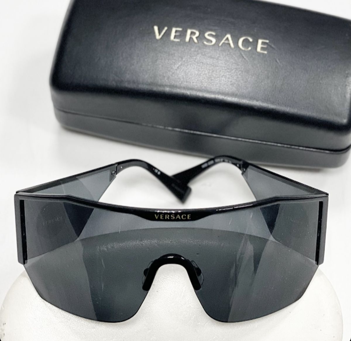 
Очки Versace цена 15 385 руб 