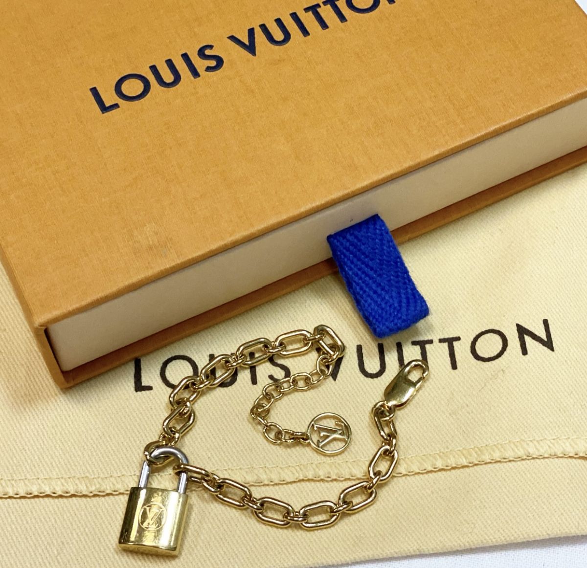 Браслет Louis Vuitton цена 26 925 руб / упаковка / 