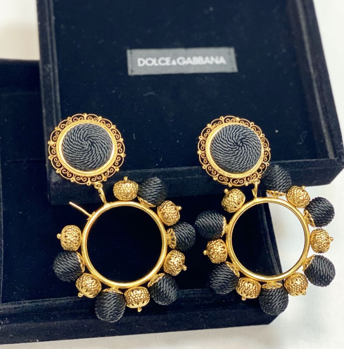 Клипсы Dolce Gabbana цена 15 385 руб 