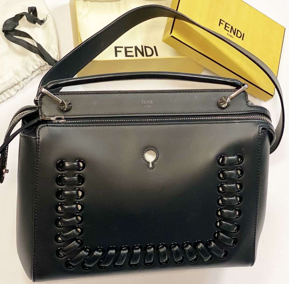 Сумка Fendi размер 32/22 цена 30 770 руб 