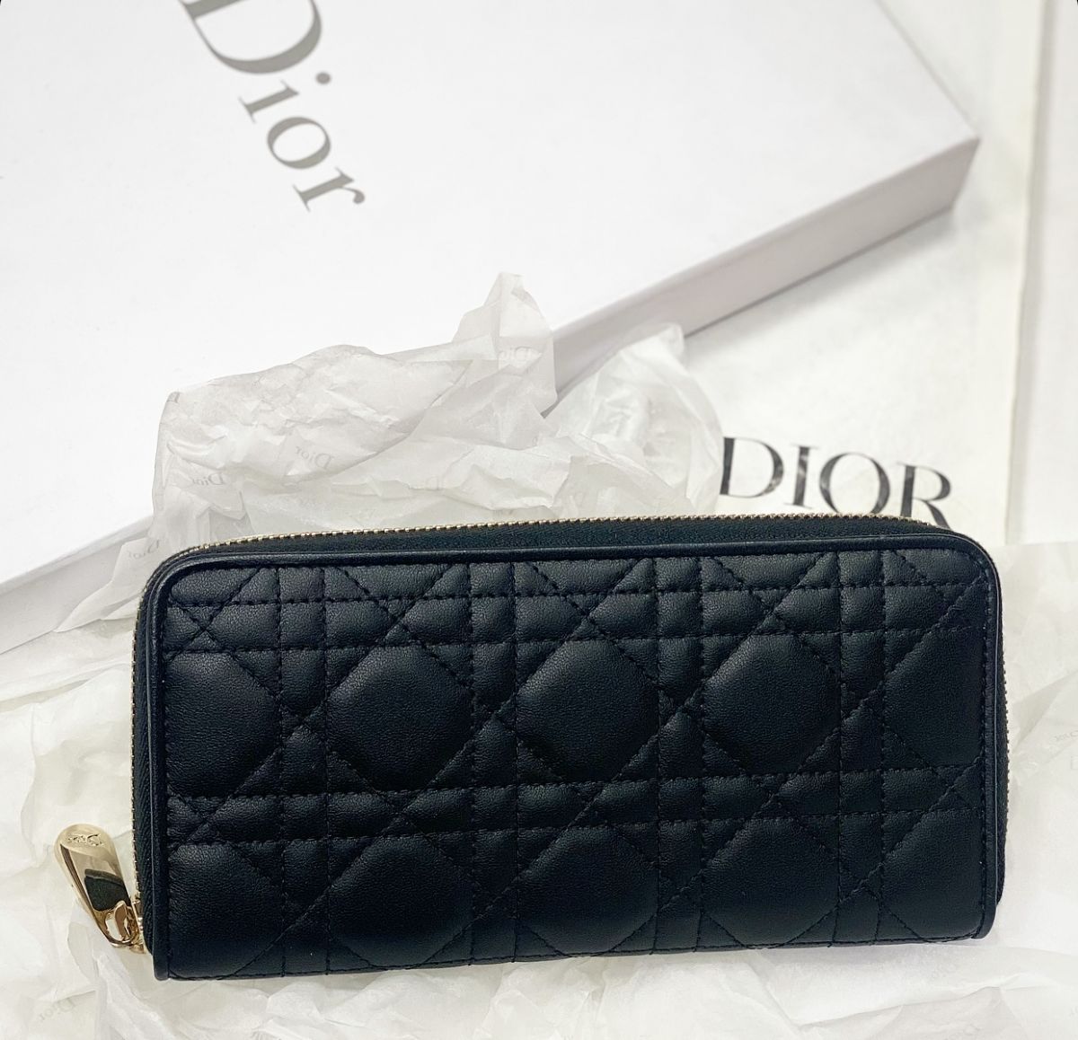 Портмоне Christian Dior цена 23 078 руб 