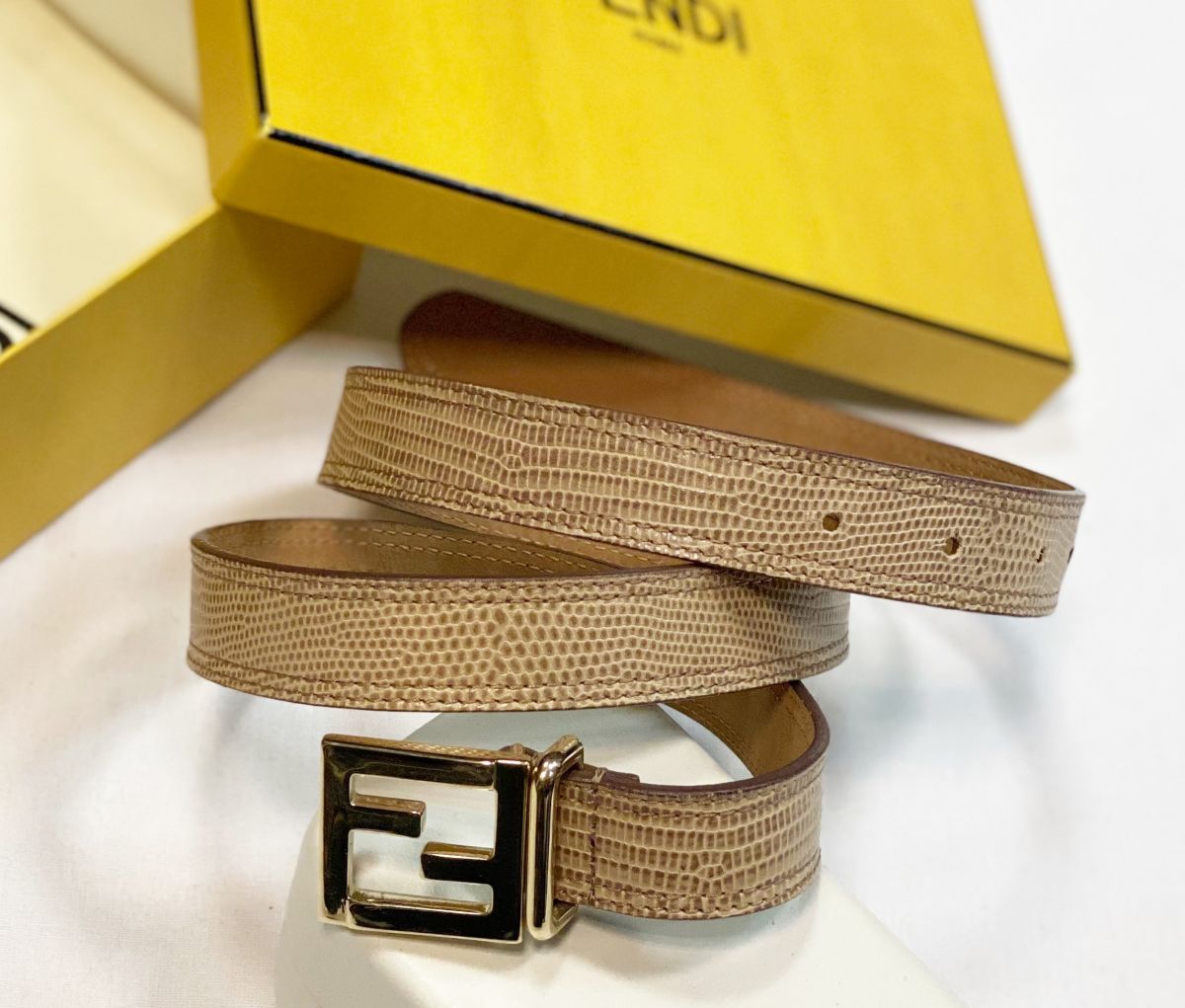 Ремень Fendi размер 95/38 цена 7 693 руб 