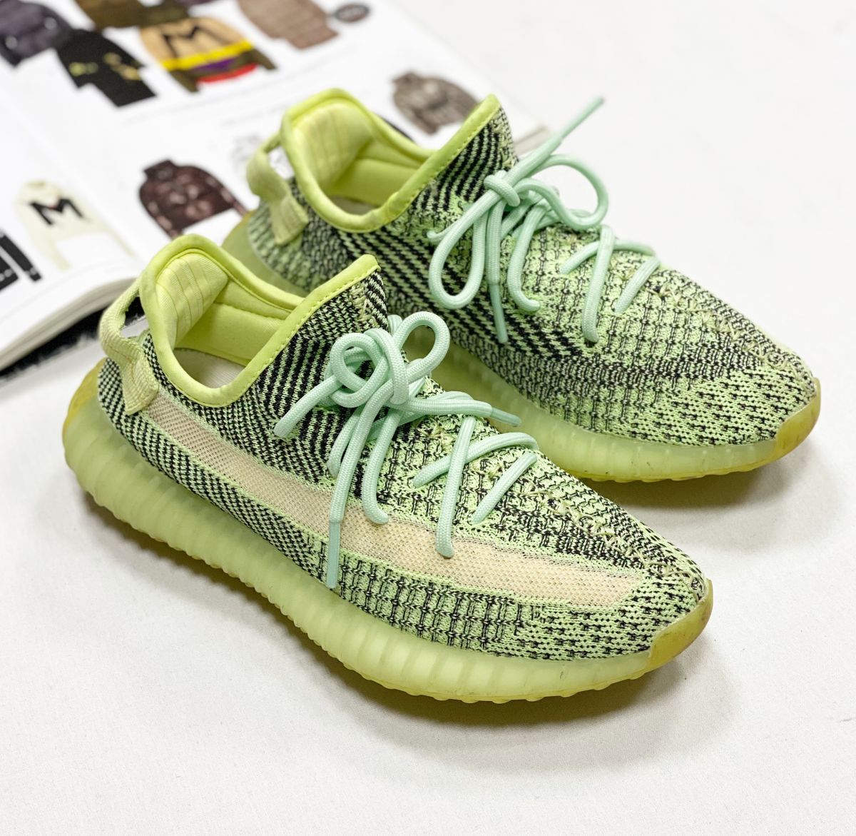 Кеды Adidas Yeezy размер 38 цена 13 847 руб 
