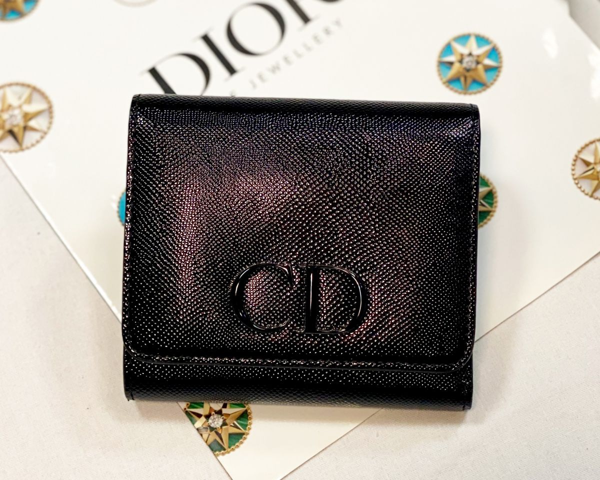 Кошелек Dior цена 23 078 руб 