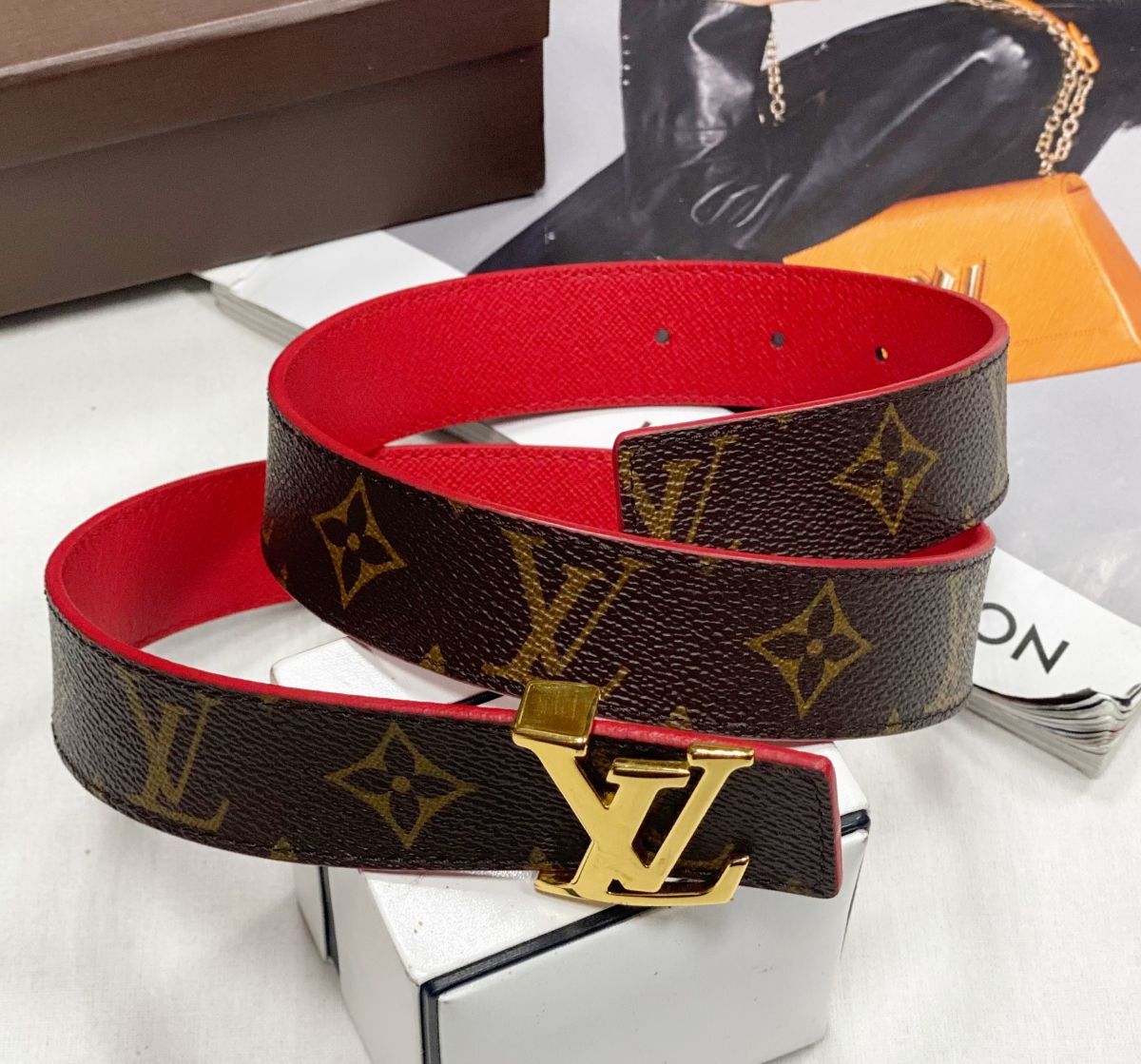 Ремень Louis Vuitton размер 75/30 цена 23 078 руб
